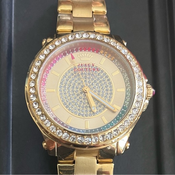 Juicy Couture Pedigree Ladies 1901228 Analog Display Quartz Gold Watch - Picture 2 of 3